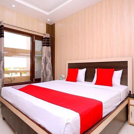 Oyo Flagship Armaan Resort Shahpur  Exterior foto