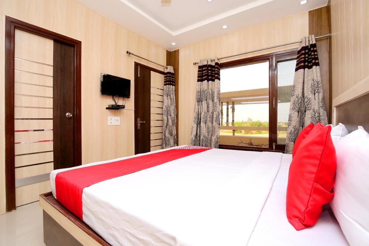 Oyo Flagship Armaan Resort Shahpur  Exterior foto